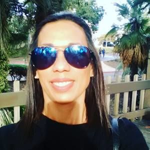 Meet your Posher, Stephanie